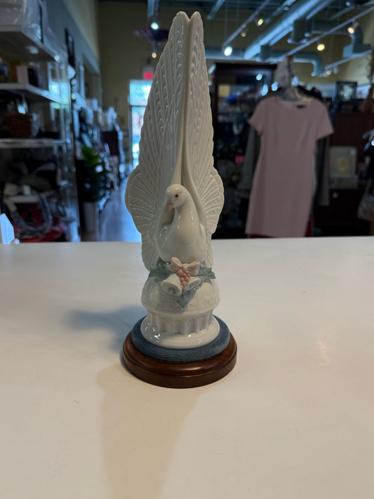 Vintage Lladro "Message of Love" Cake Topper Figurine