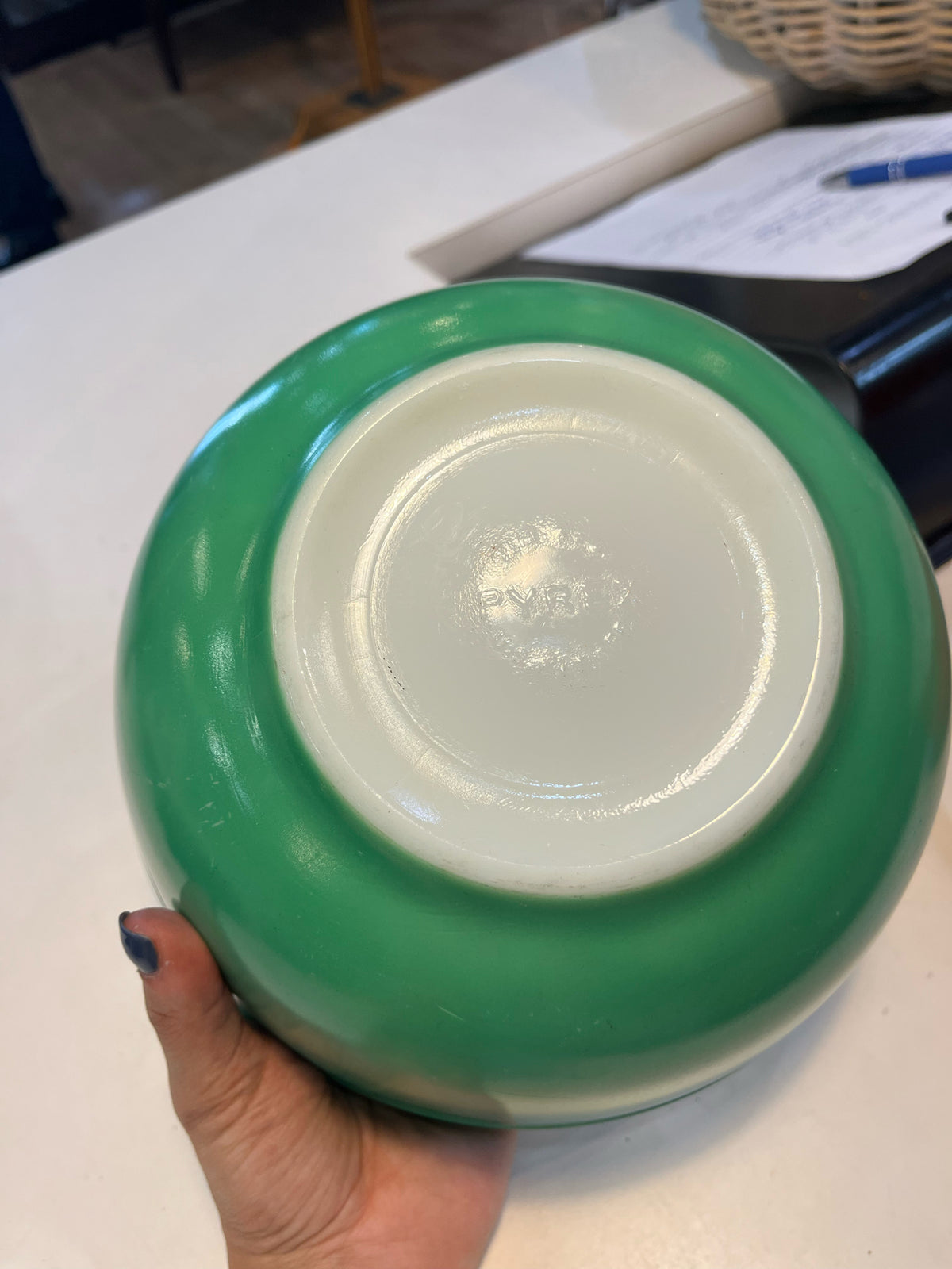 PYREX vintage green mixing bowl 8.5”