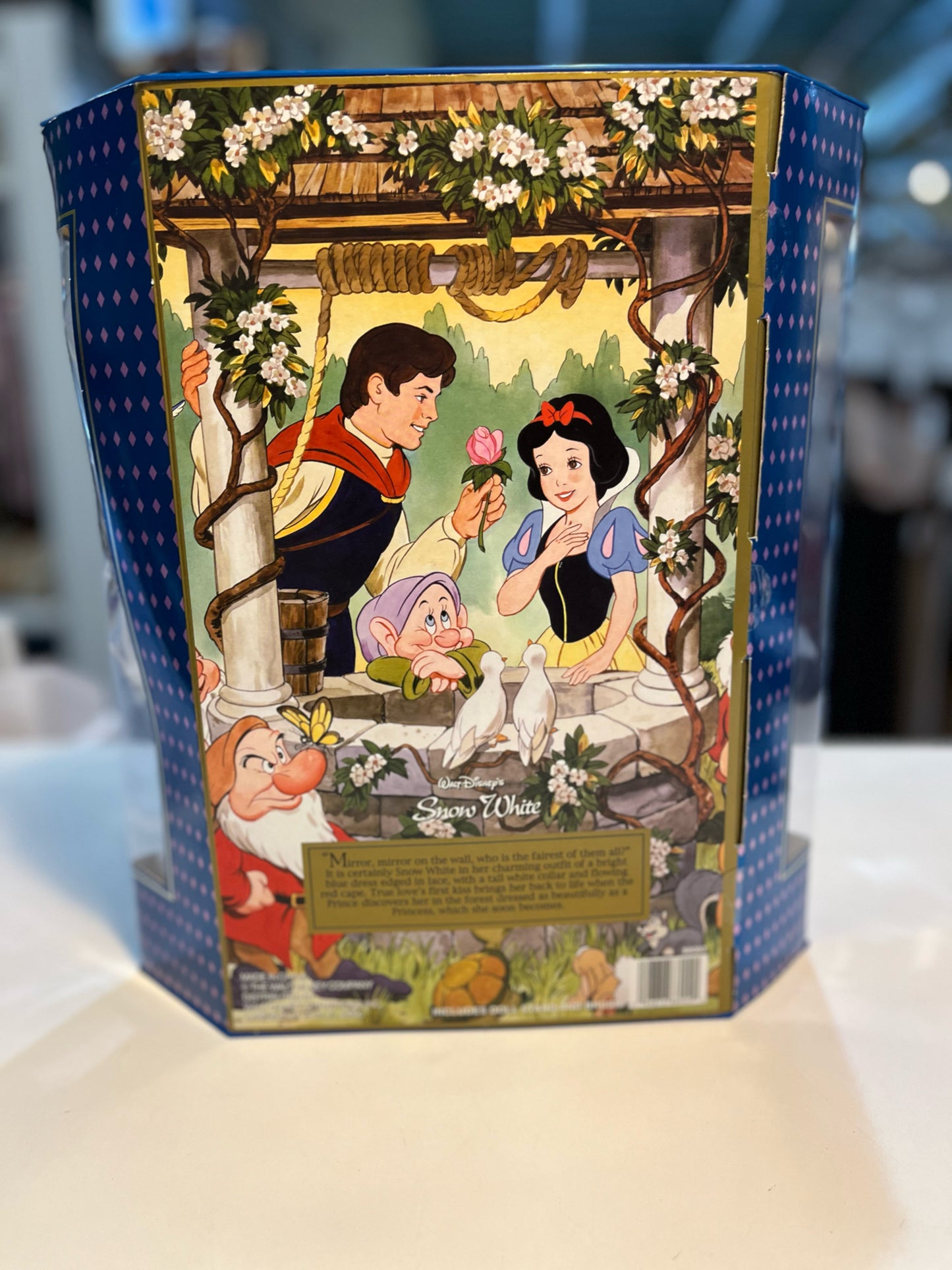 Disney Classic "Snow White" Doll