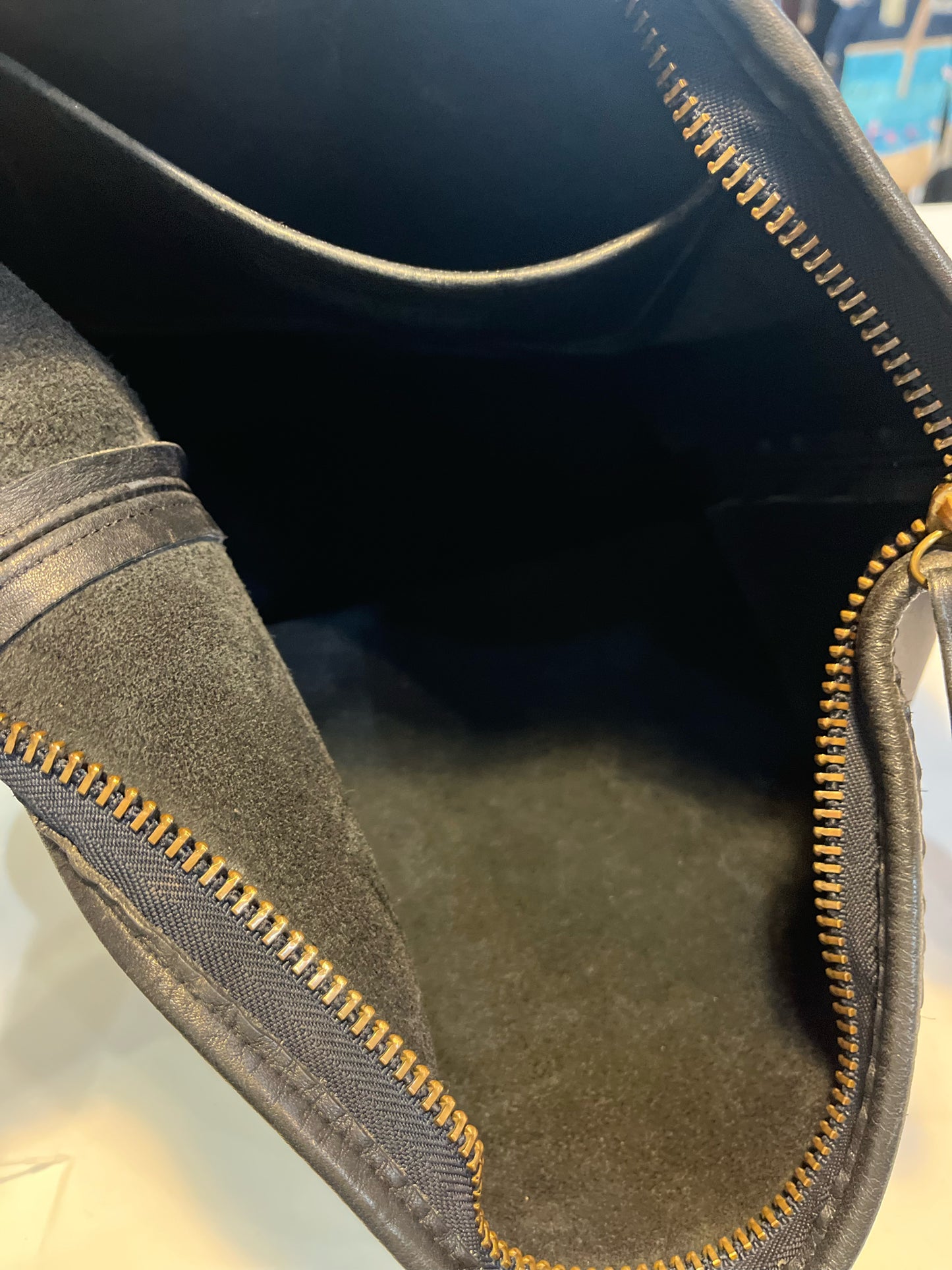 Handbag