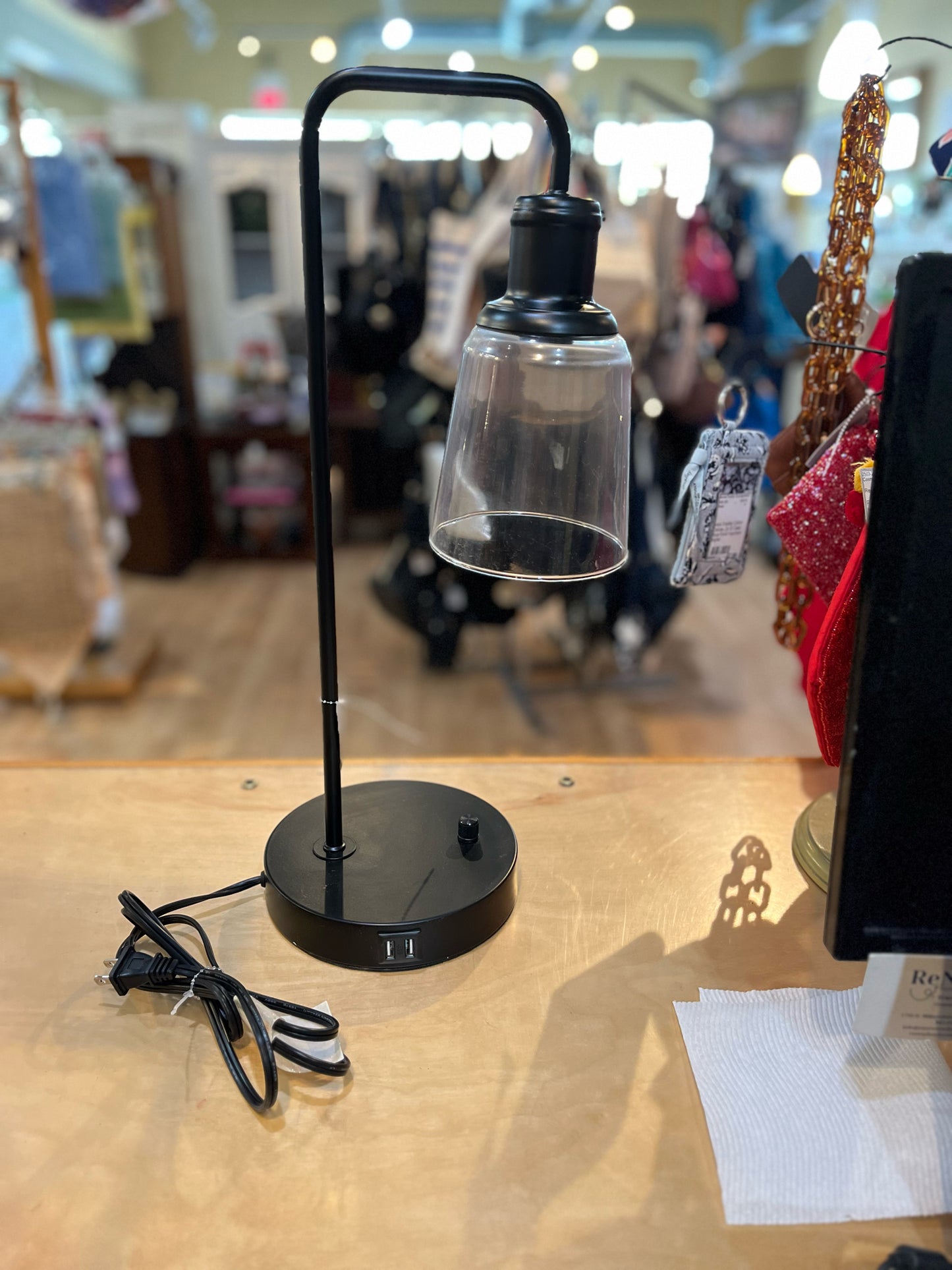 Black Metal & Glass Shade Lamp