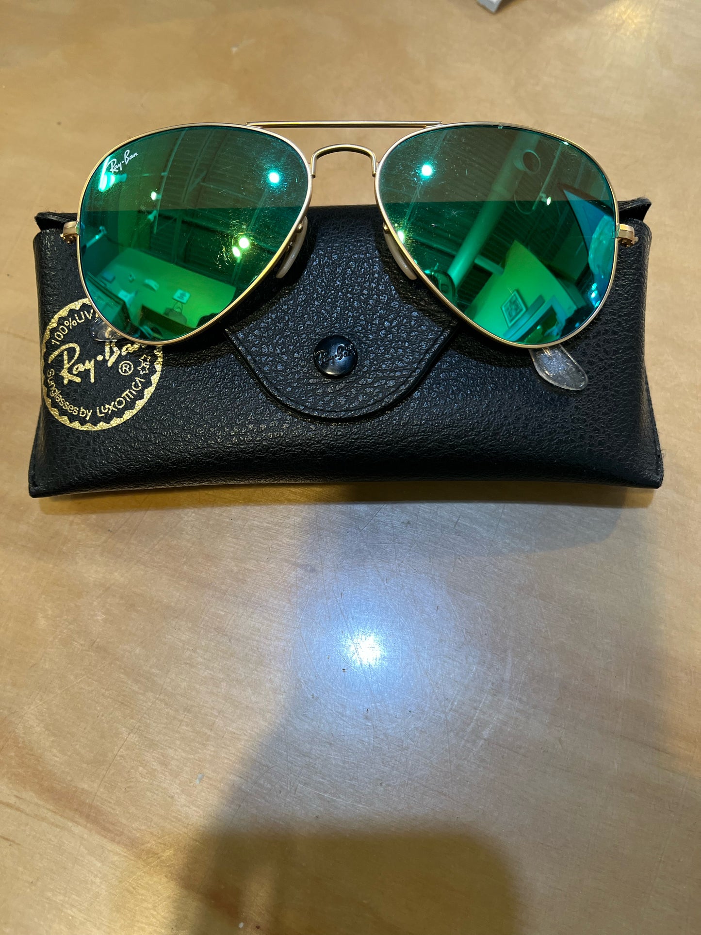 Ray Ban "Aviator Classic" Gold & Green Lenses Sunglasses