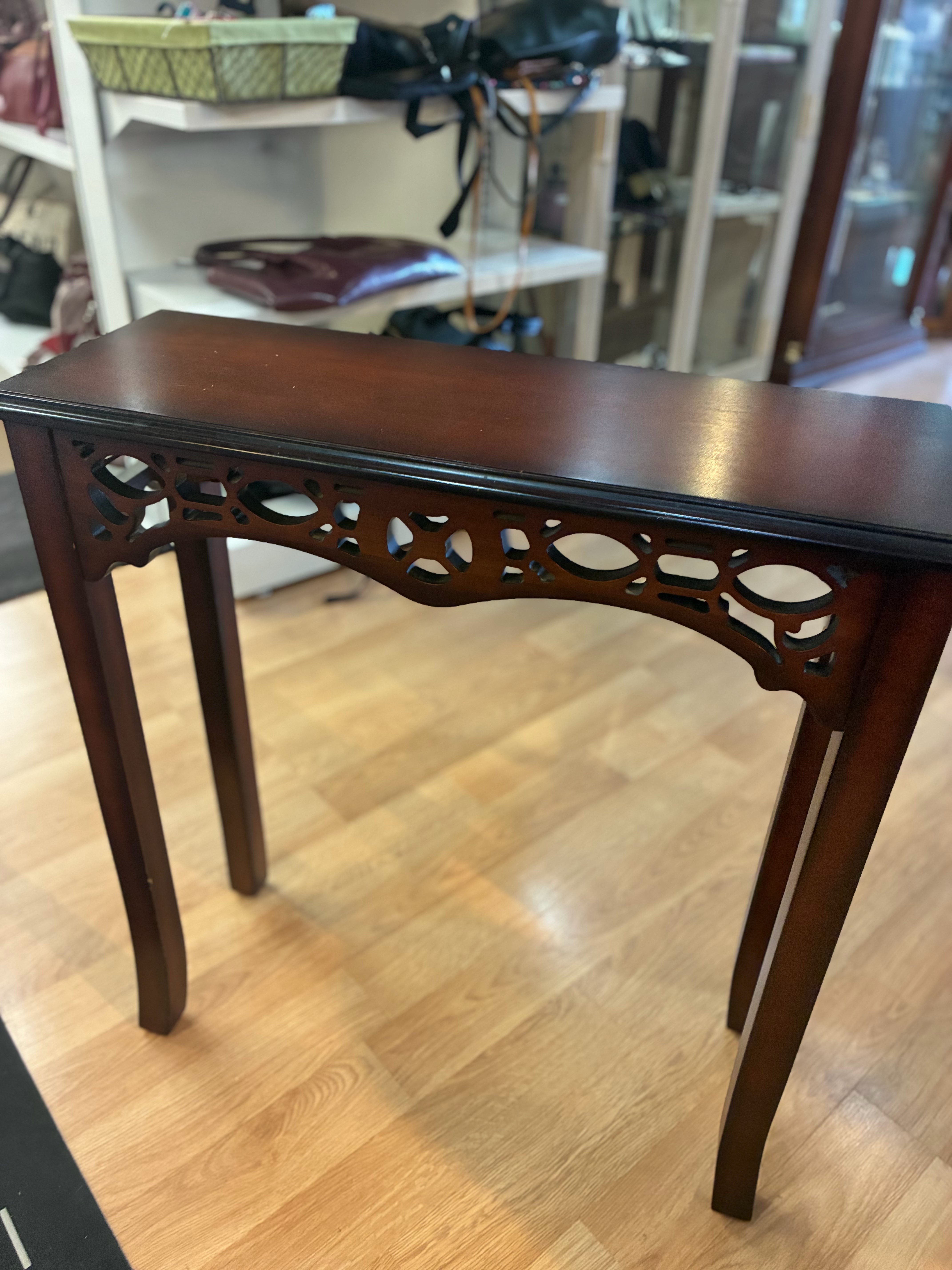 Table – ReNew Family Consignment