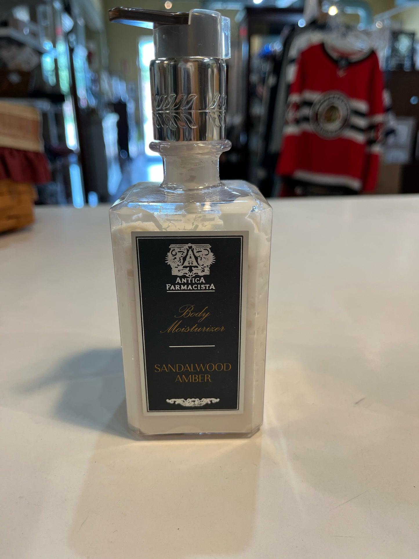 Antica farmacista body moisturizer sandalwood amber