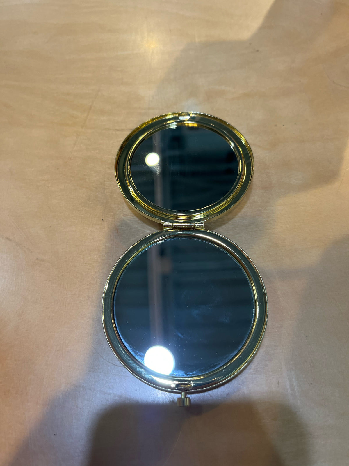 Olivia Riegel Compact with jewels