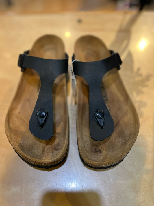 Birkenstock Black “Gizeh” Sandals