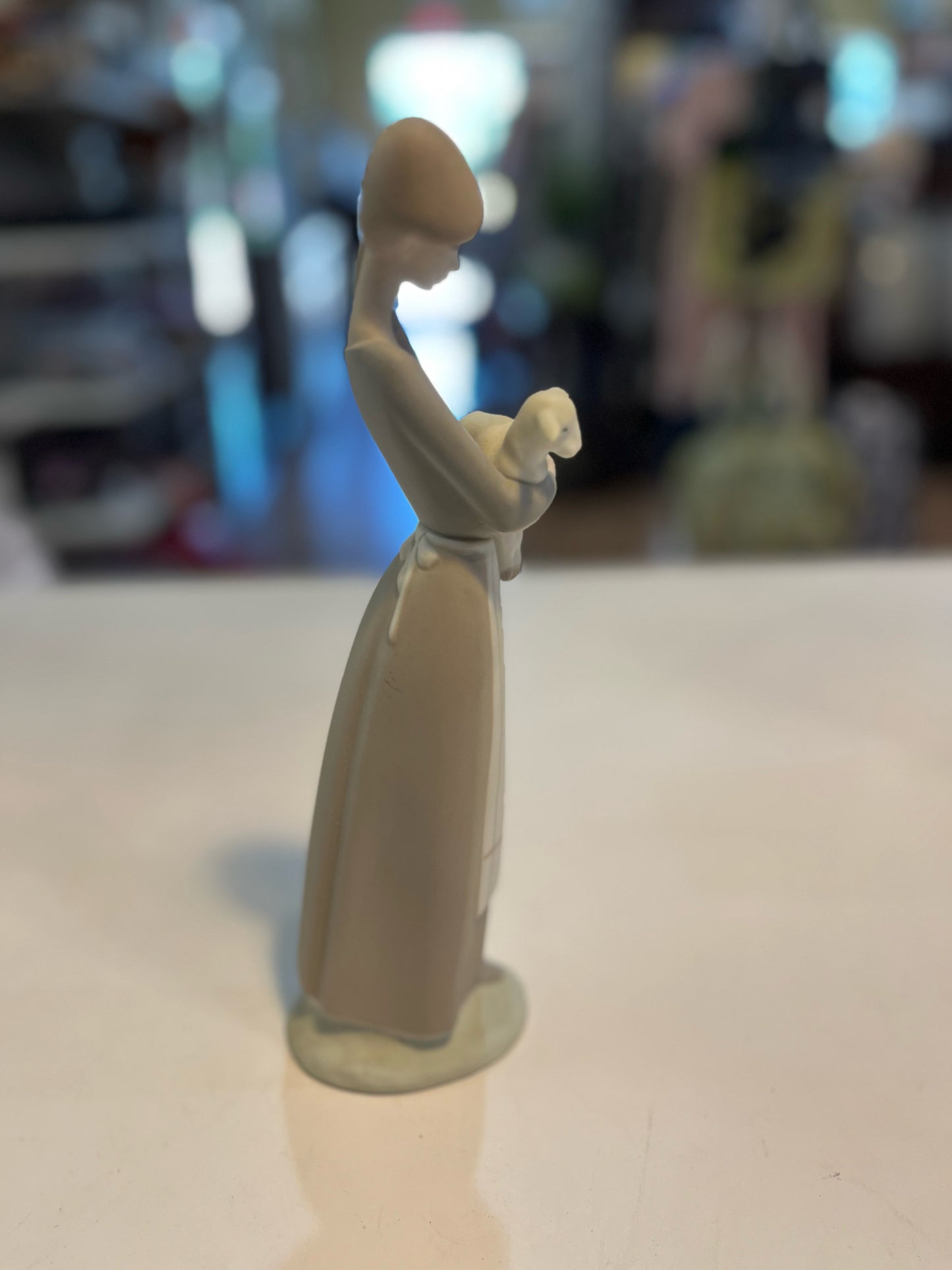 Lladro Figurine
