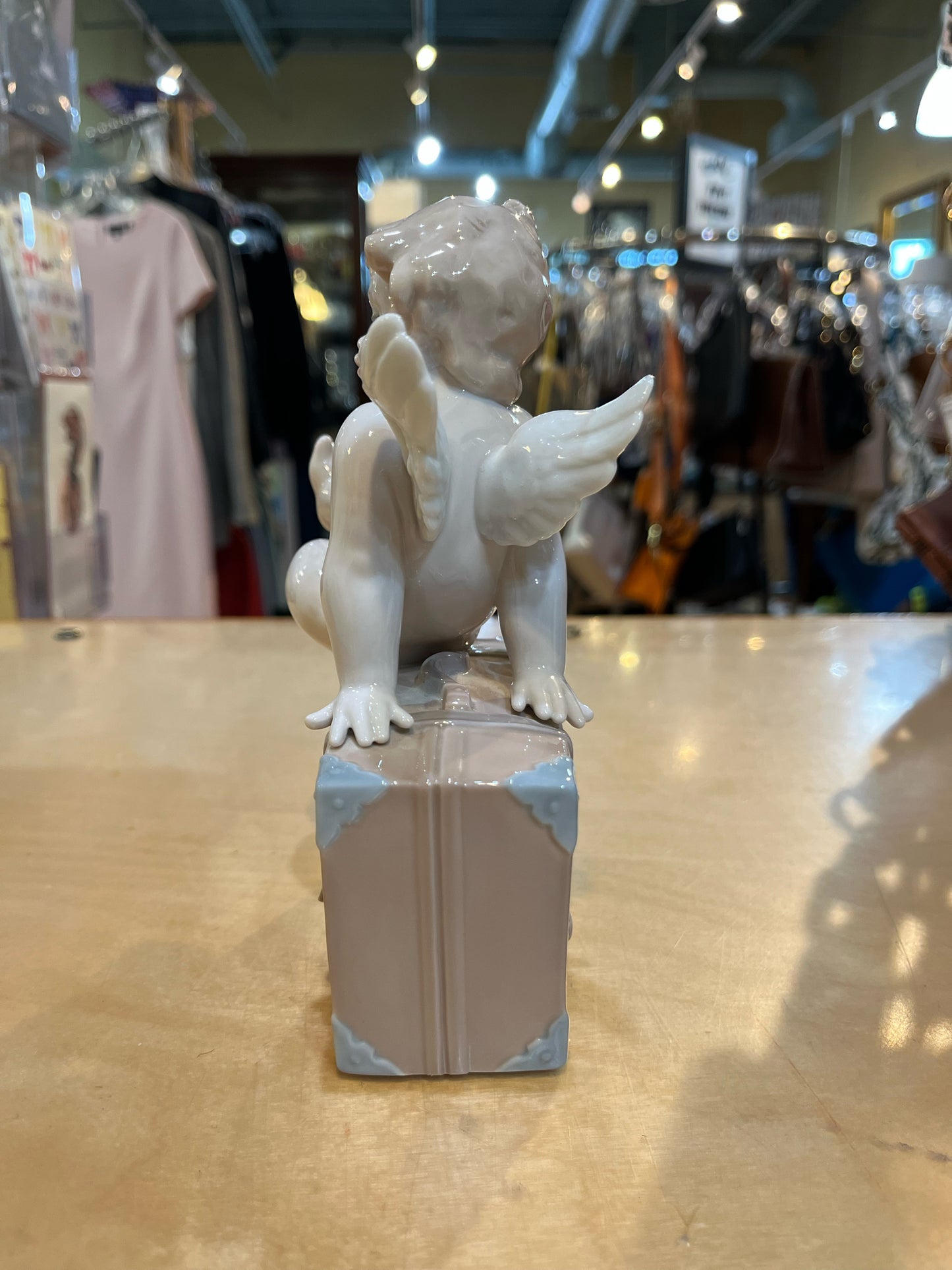 Retired Lladro "Beverly Hills" Figurine