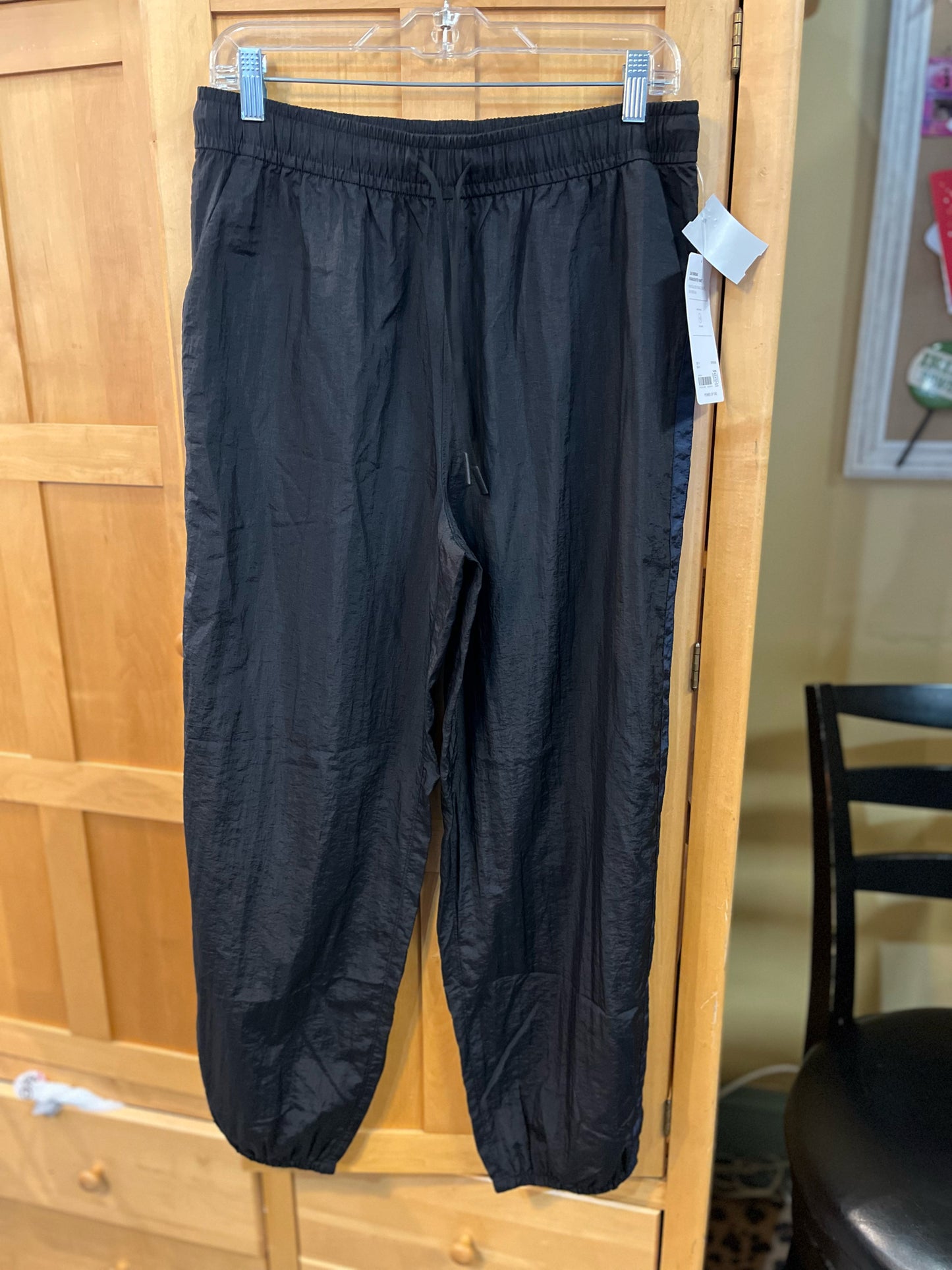 NWT Athleta Black "Daybreak Parachute" Pants