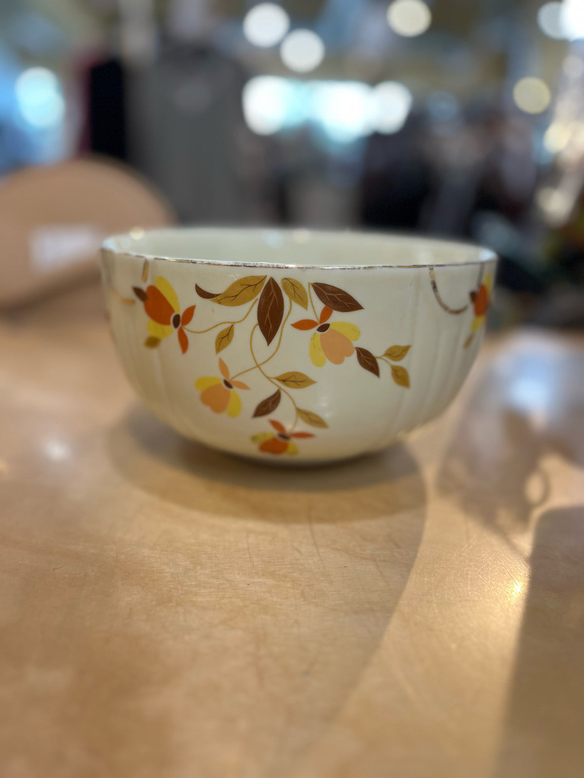 Vintage Halls Superior Autumn Leaf 6.5"D Bowl