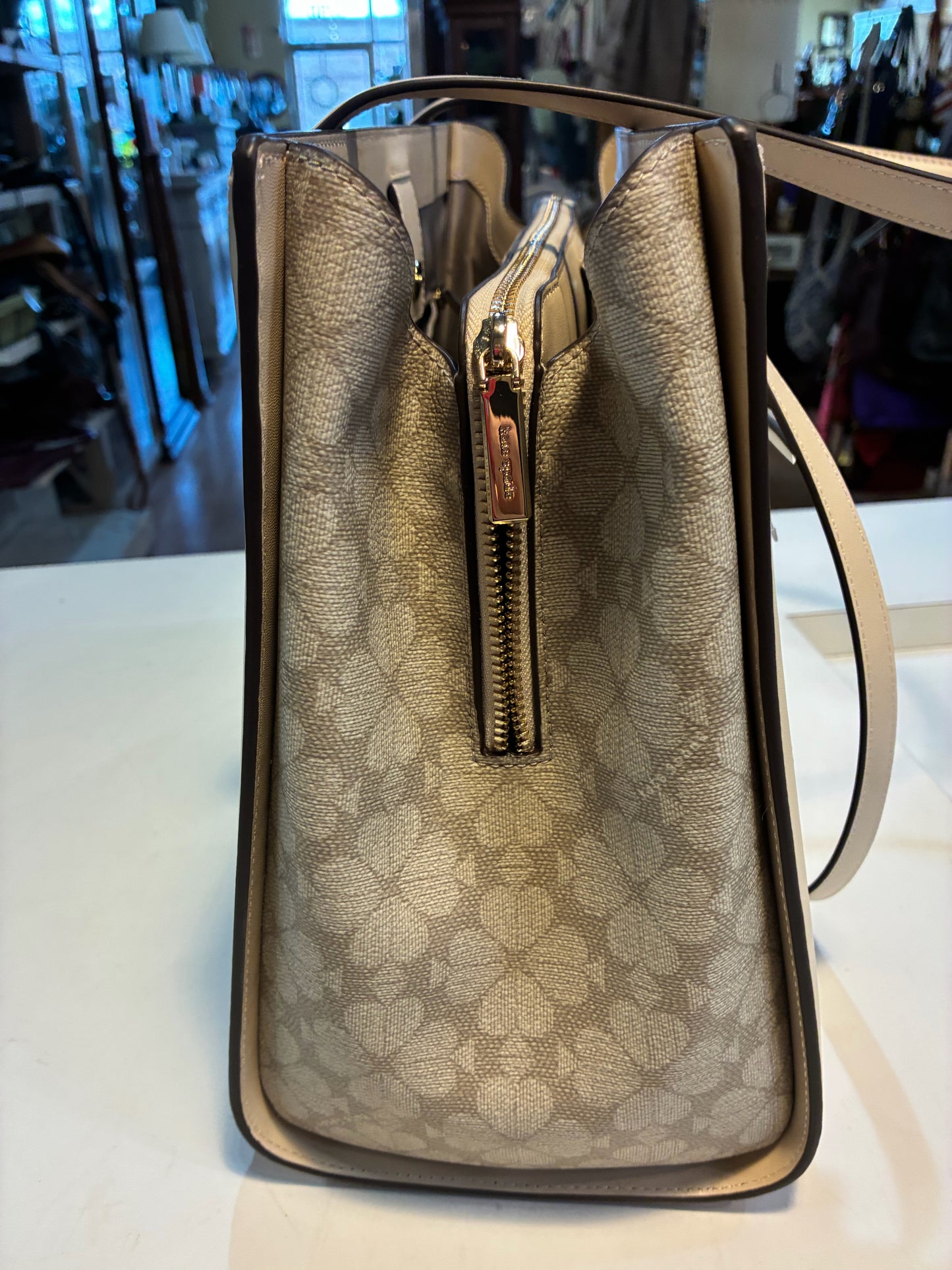 Kate Spade Flower East West Laptop Bag