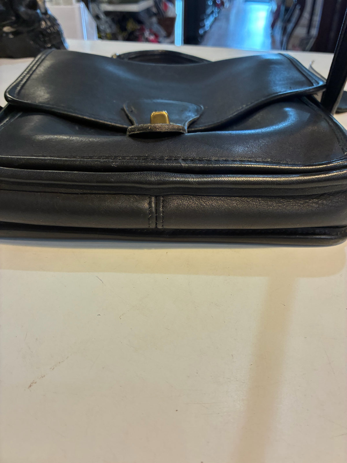 Vintage Coach Leather Station Messenger Crossbody