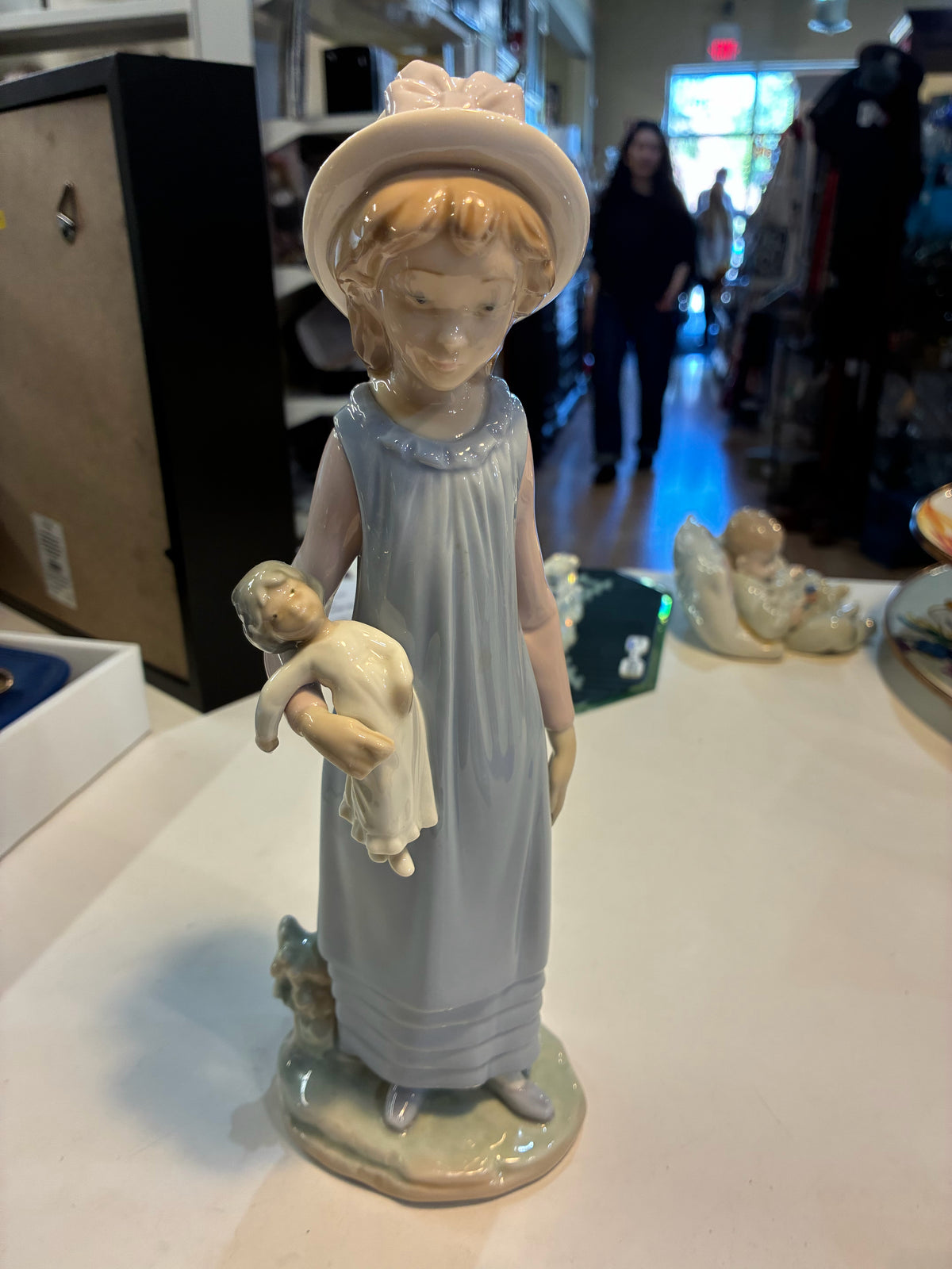 Lladro Belinda With Her Doll