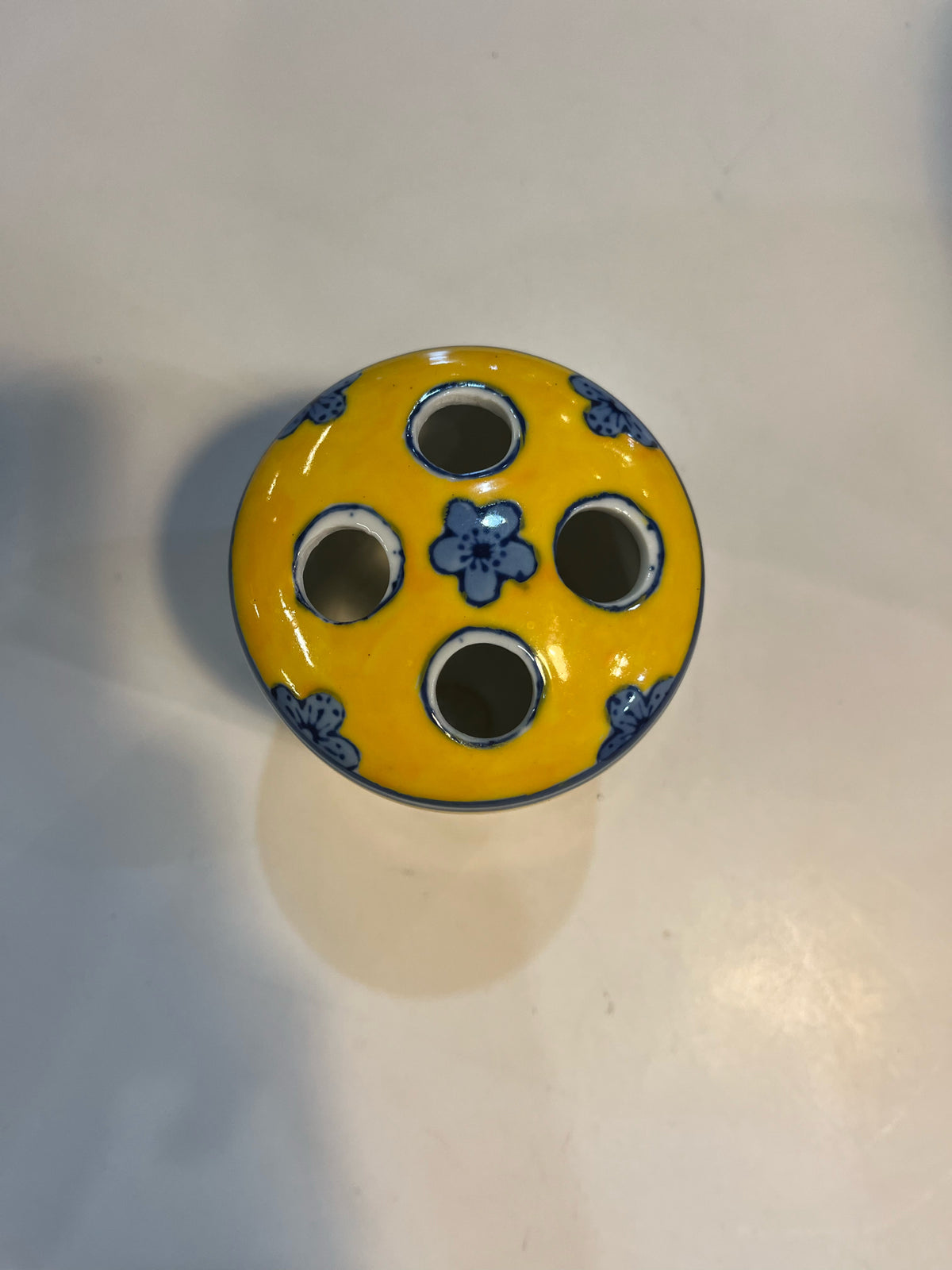 CIC Chinoiserie Yellow Toothbrush Holder