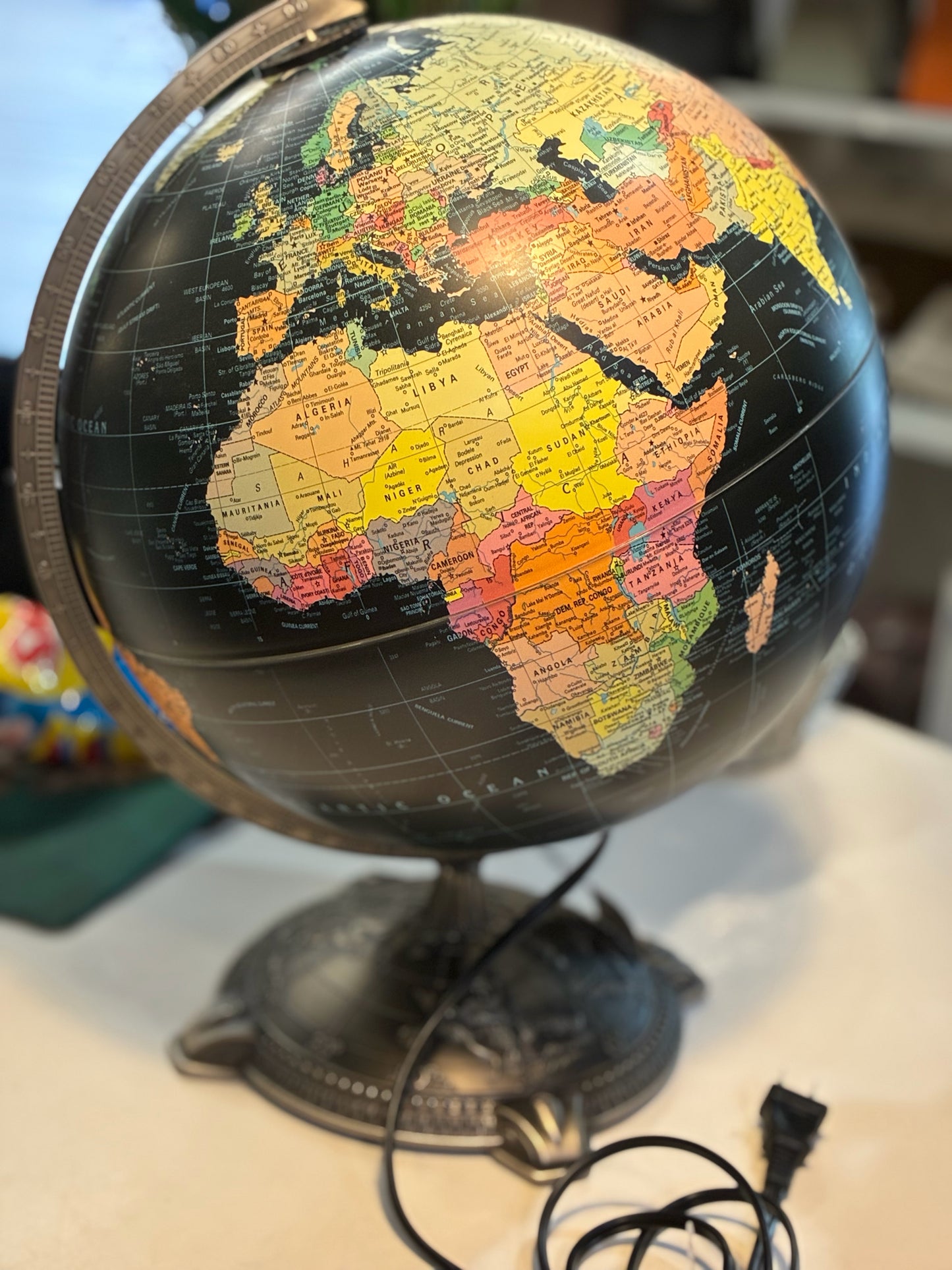 Light-Up Globe
