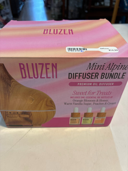 NIB Bluzen Mini Alpine Diffuser Bundle