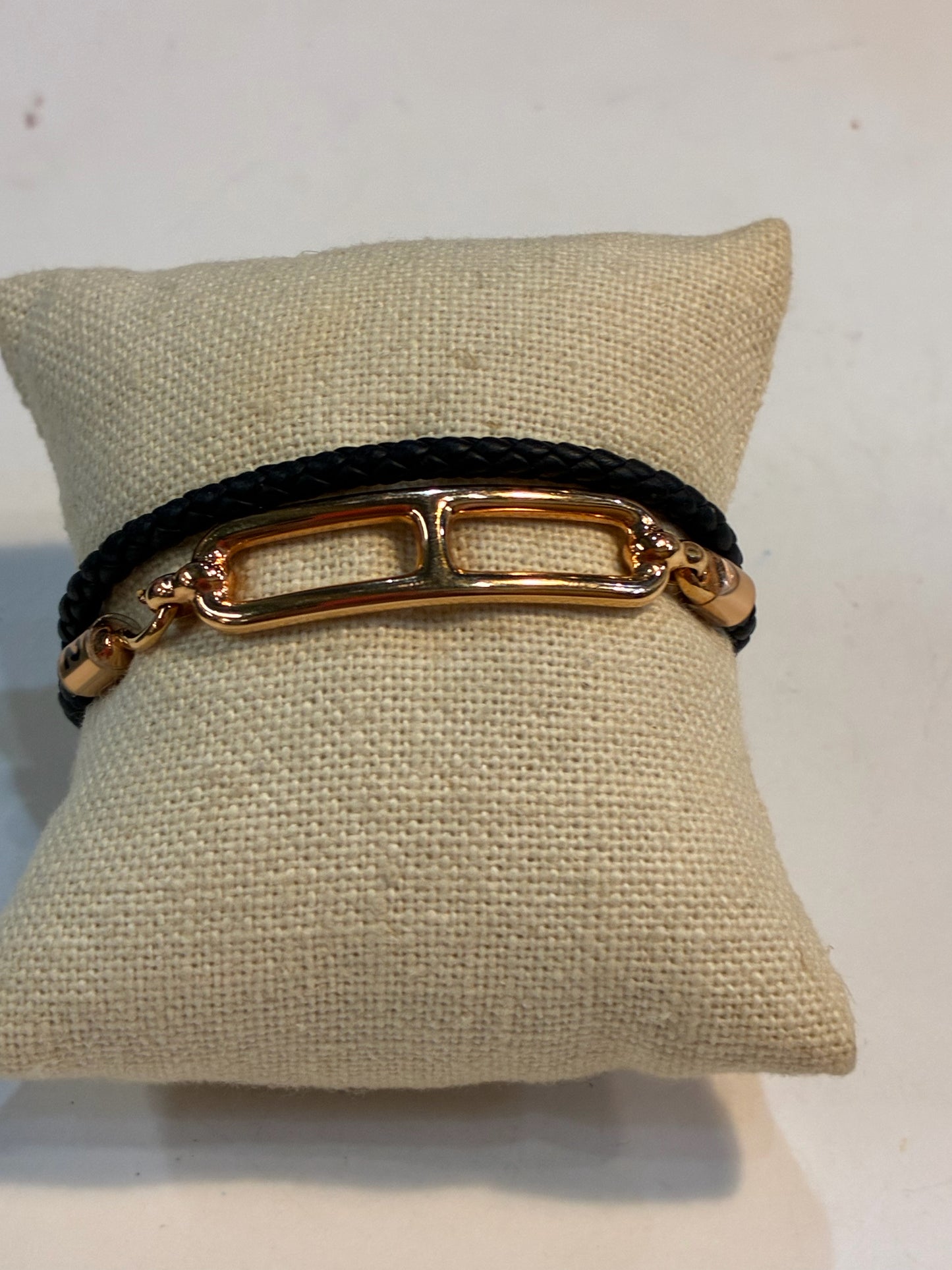 Hermes Women's Roulis Double Tour Leather Bracelet NOIR