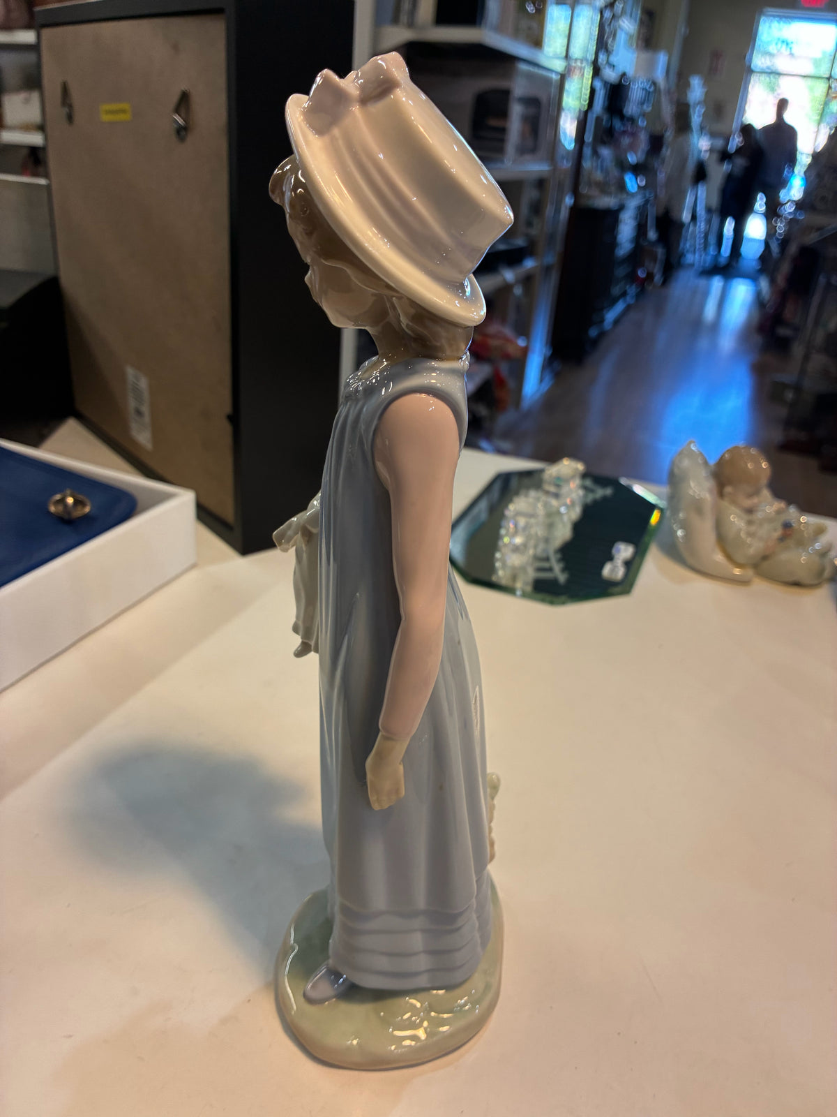 Lladro Belinda With Her Doll