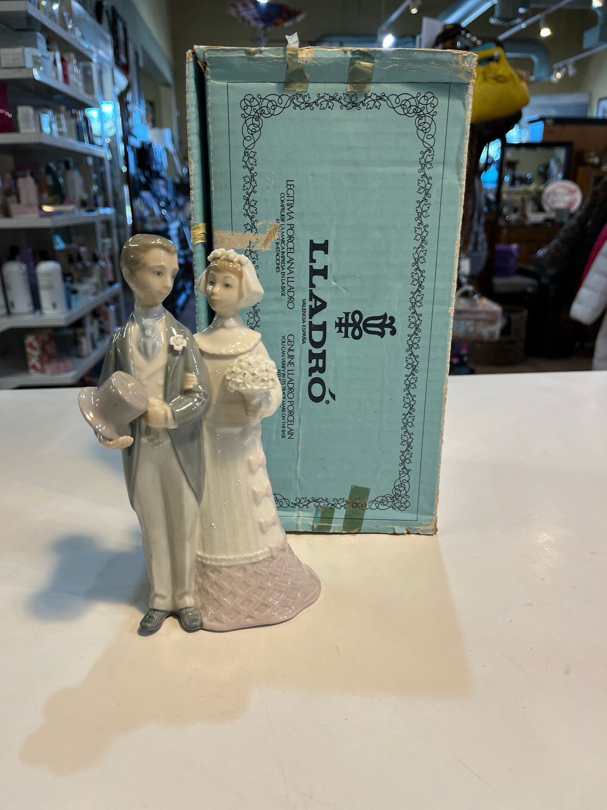 Figurine
