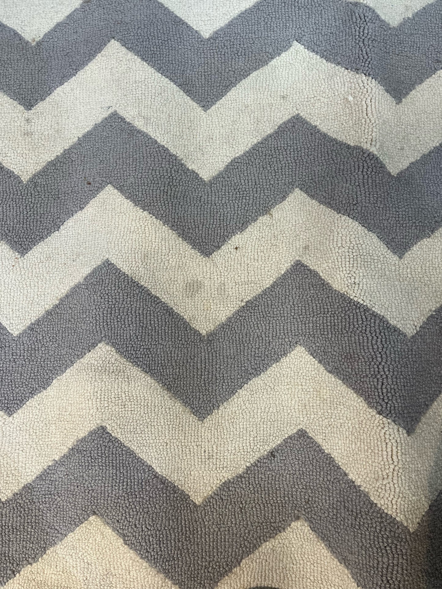 Pottery Barn Kids White & Gray Chevron Wool Rug