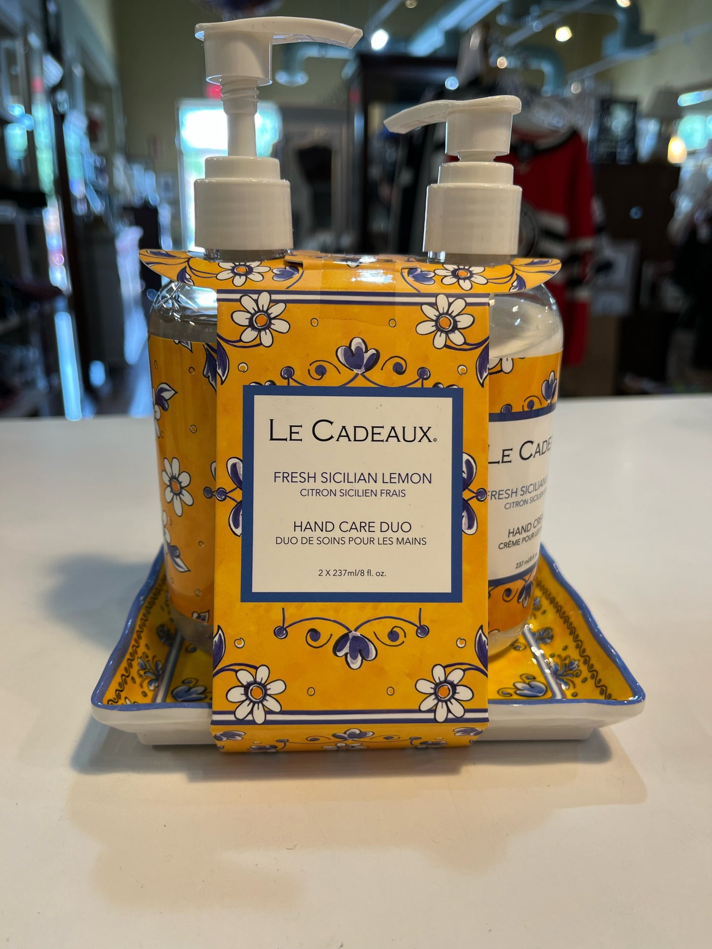 le cadeaux lemon hand cream and lotion soap dish set