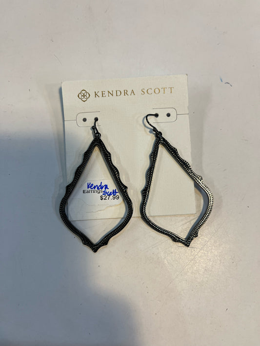Kendra Scott "Sophee Drop " Earrings