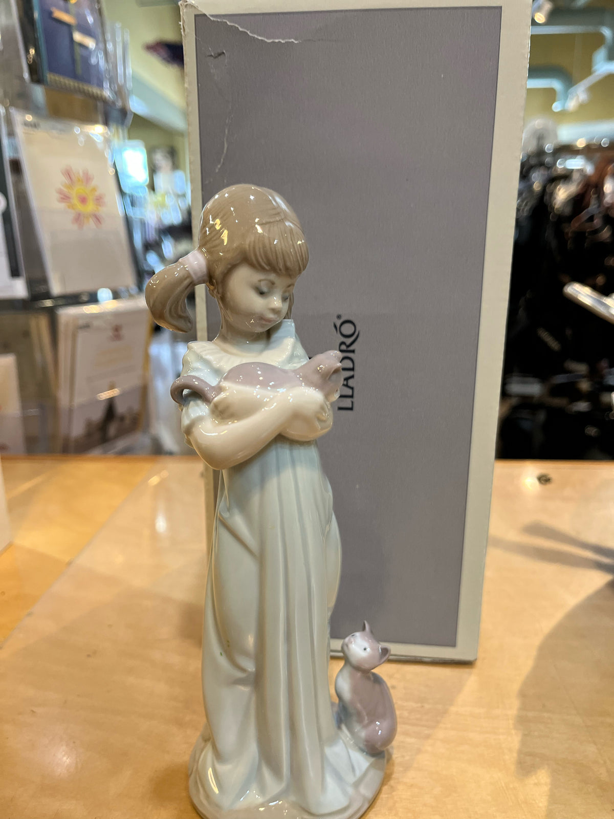 Lladro "Don't Forget Me" Figurine