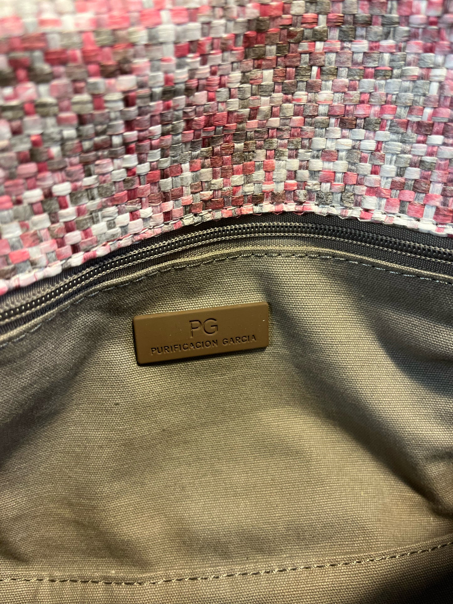 Purification Garcia Pink Crossbody