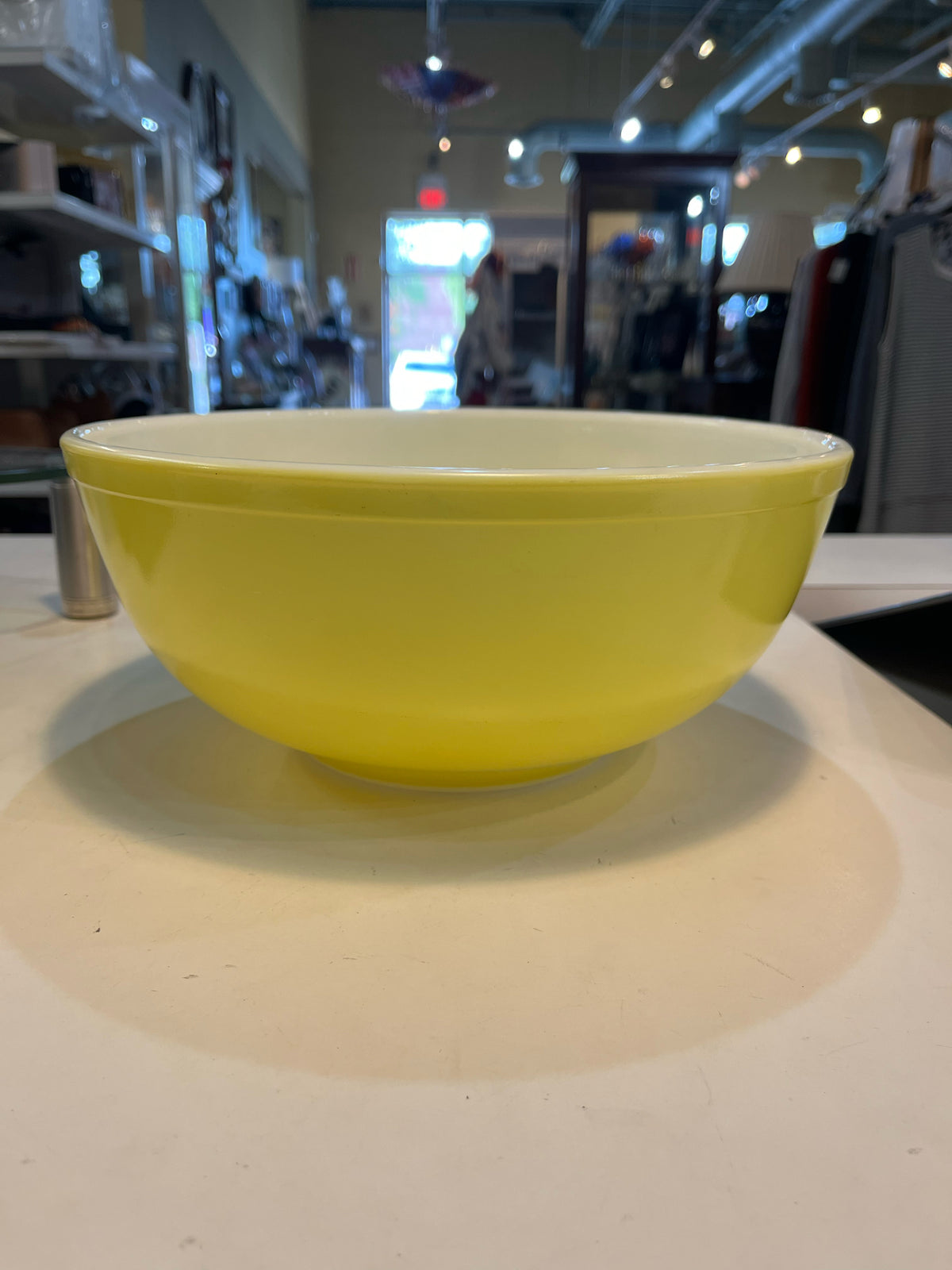 PYREX vintage yellow mixing bowl 10”