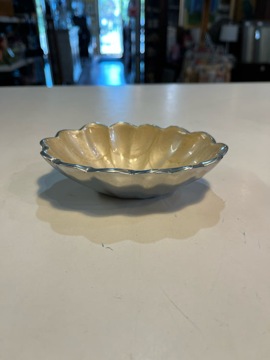 Julia Knight White Scallop Border Dish