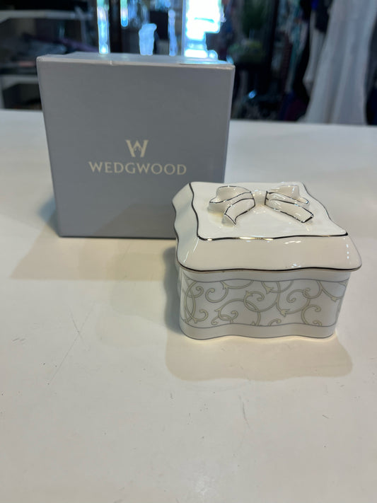 Wedgewood "Celestial" Platinum Trinket Box