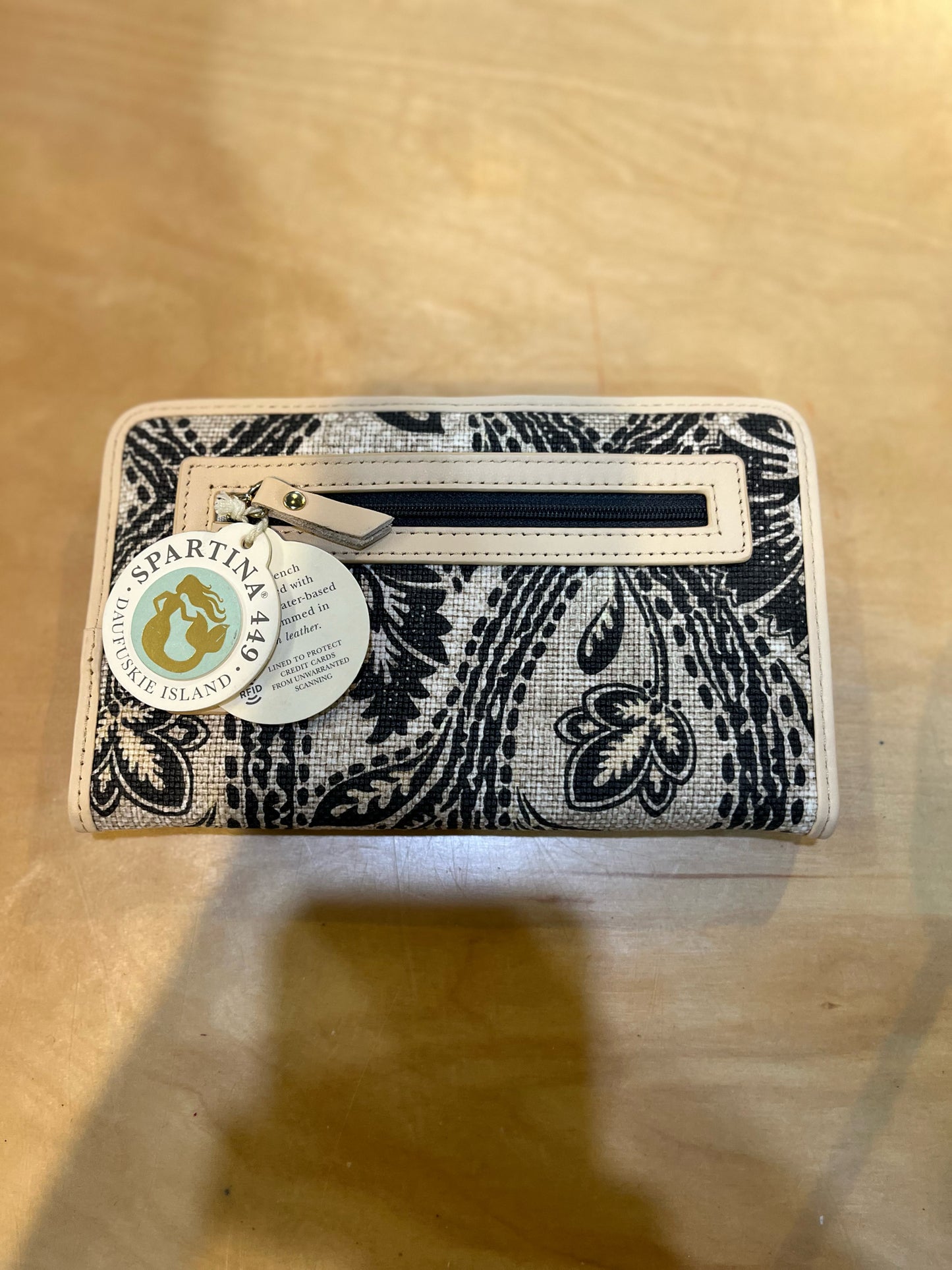 NWT Spartina “Bellinger” Snap Wallet