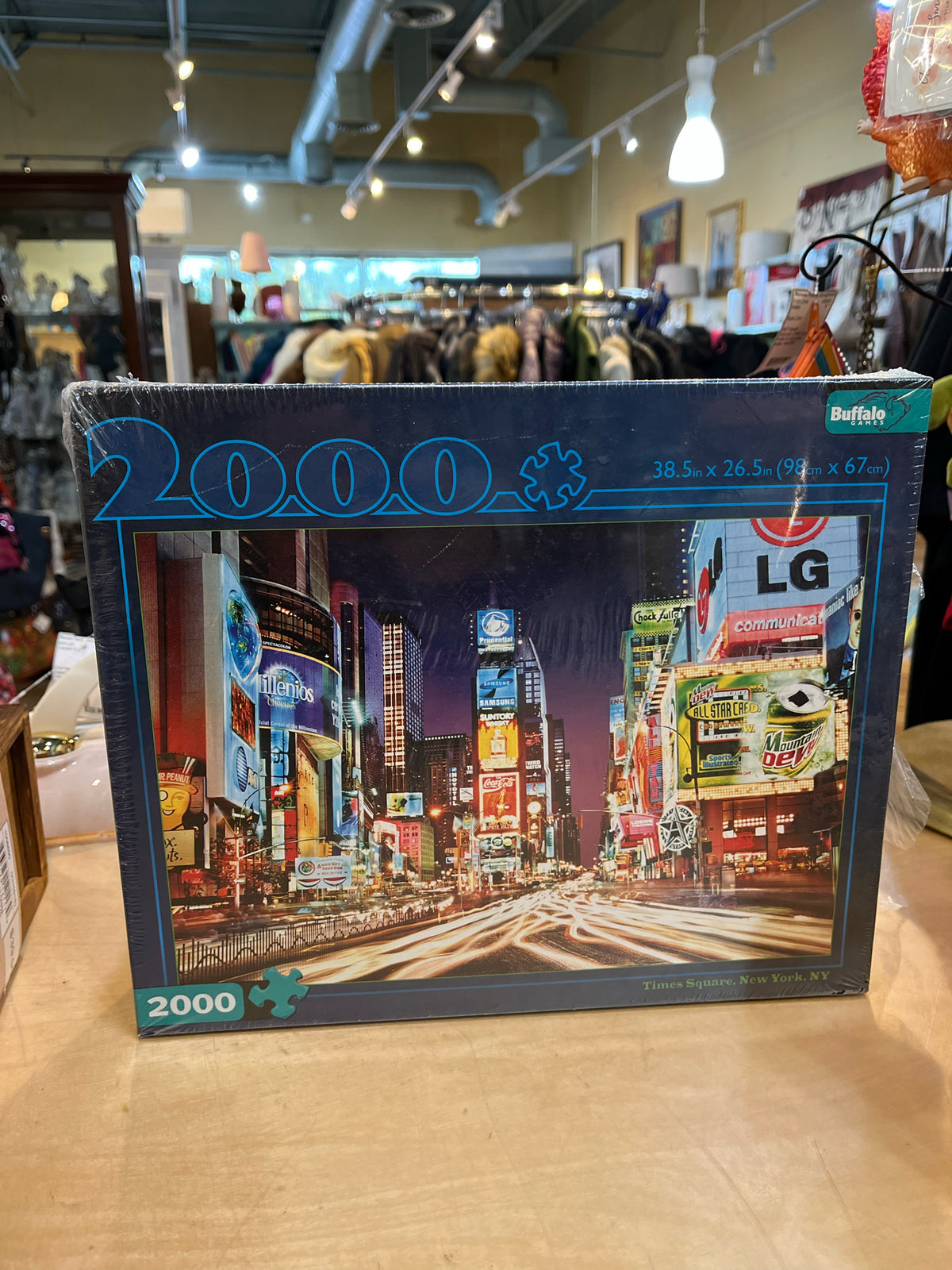 Times Square, New York 2000 Piece Puzzle