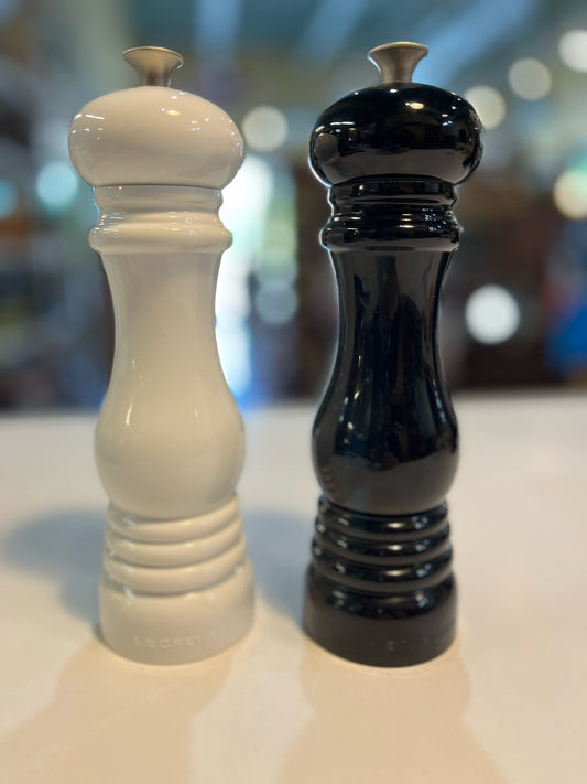 Le Creuset Black and White Salt & Pepper Mill Set